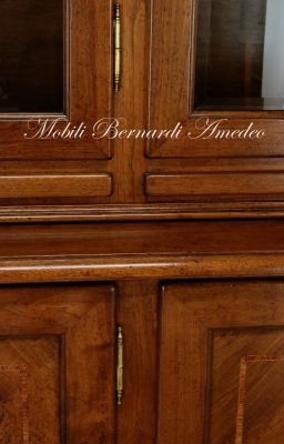 Removable classic style bookcase made of walnut wood with closed and glass doors